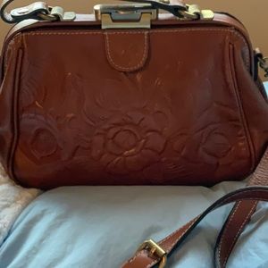 Patricia Nash Kiss lock Shoulder bag